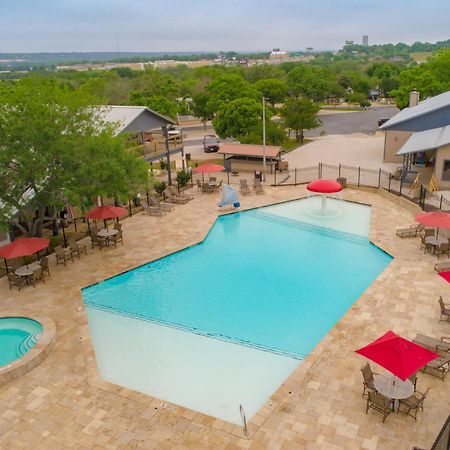 فندق Sun Retreats Texas Hill Country نيو بروانفيلز المظهر الخارجي الصورة