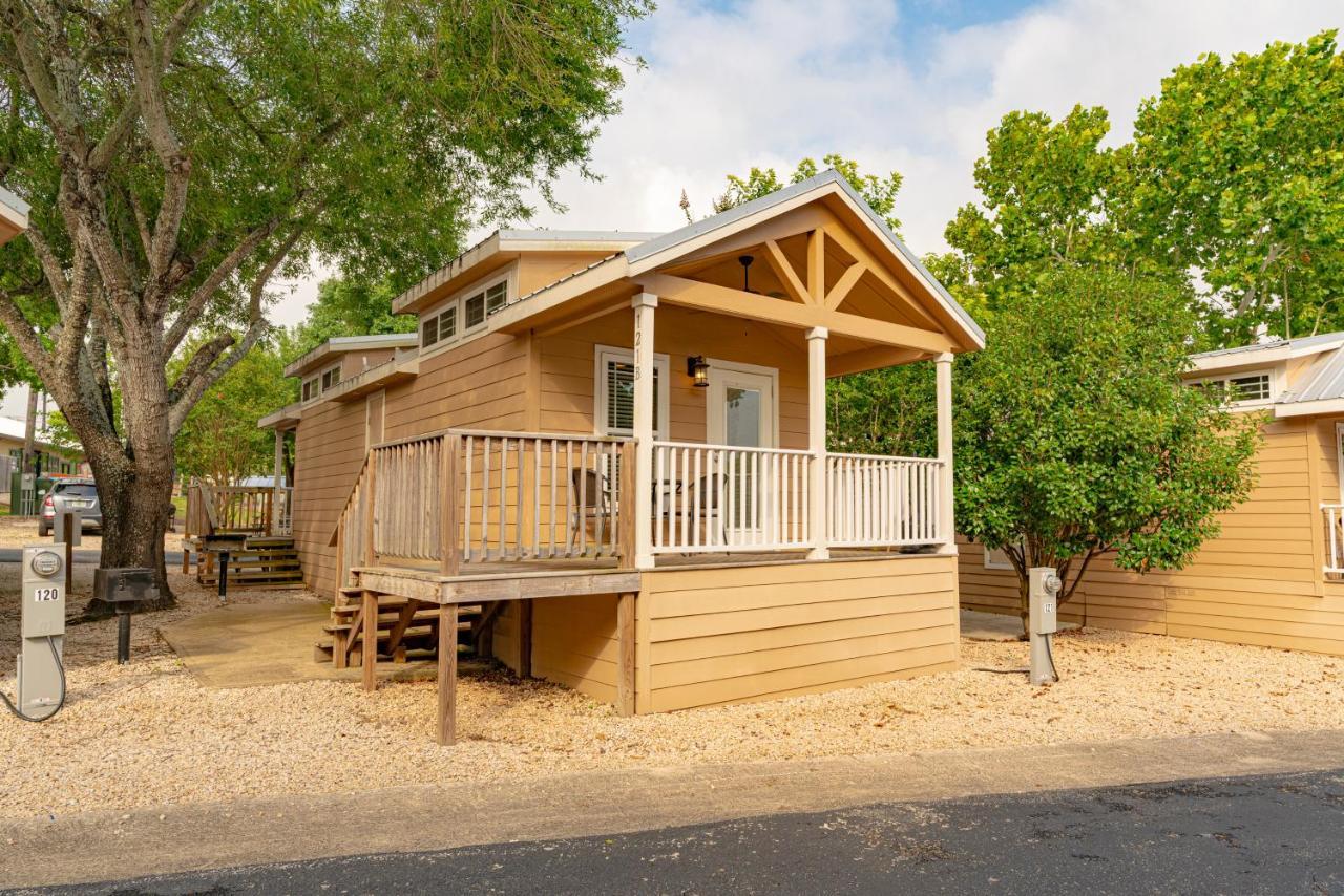 فندق Sun Retreats Texas Hill Country نيو بروانفيلز المظهر الخارجي الصورة
